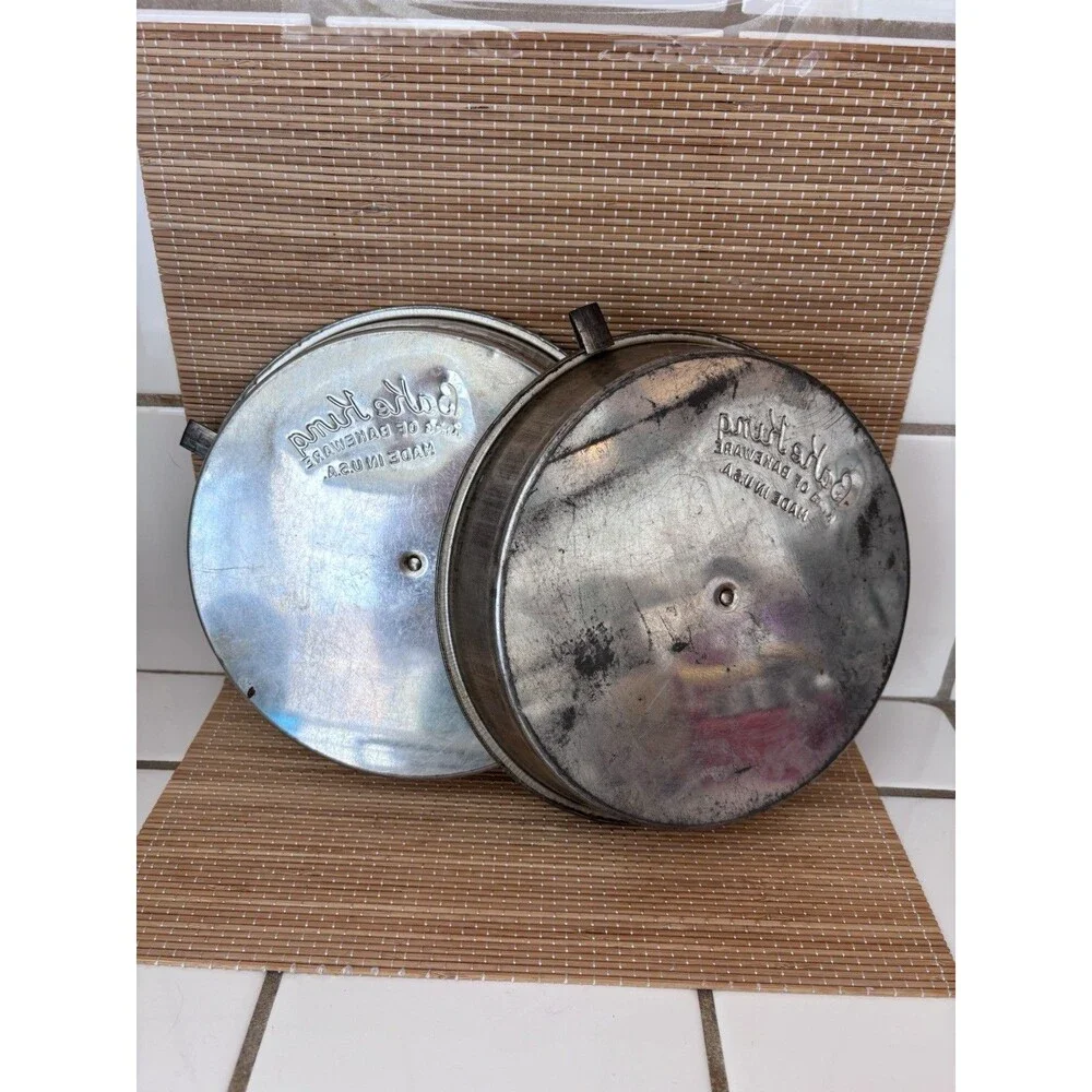 Vintage Bake King 2-Piece Round Metal Cake Pan Set 9in x 2in Deep, Made in USA
